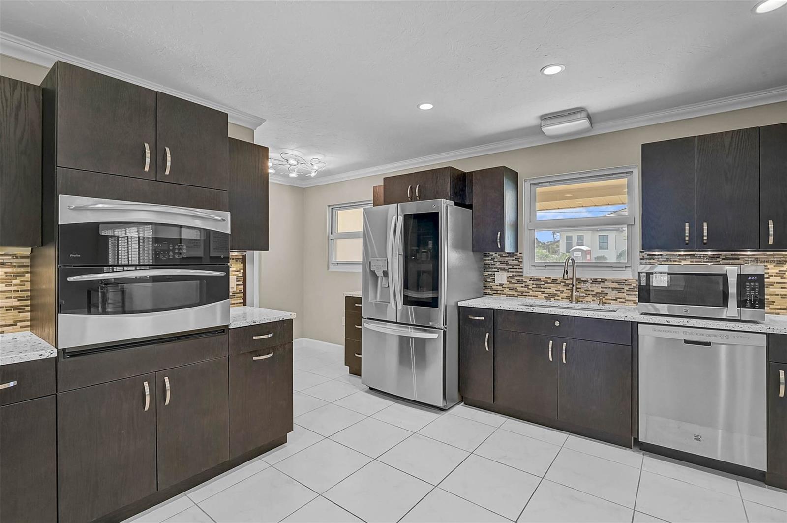 Image 6 of 49 For 7118 Westmoreland Drive