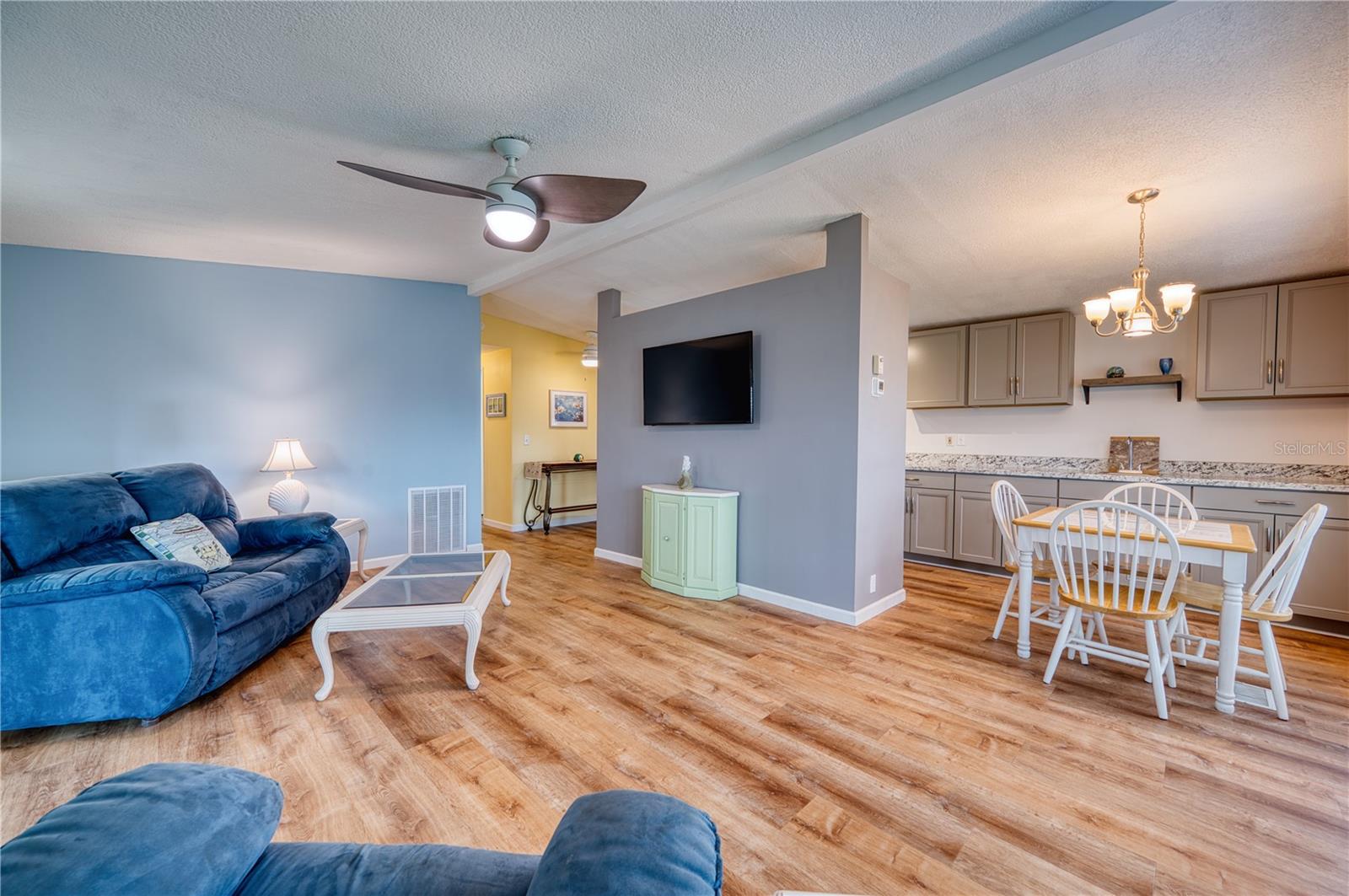 Image 7 of 28 For 6269 Parakeet Road
