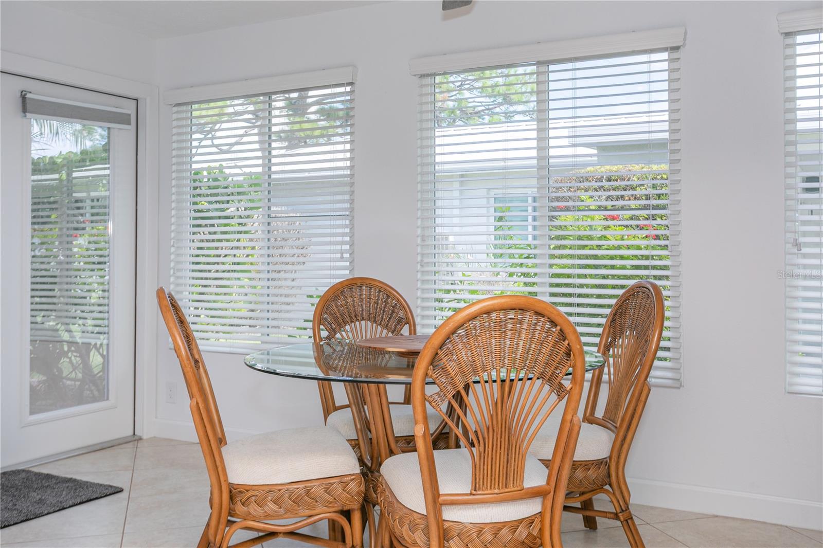Image 11 of 62 For 214 Fair Winds Drive 214