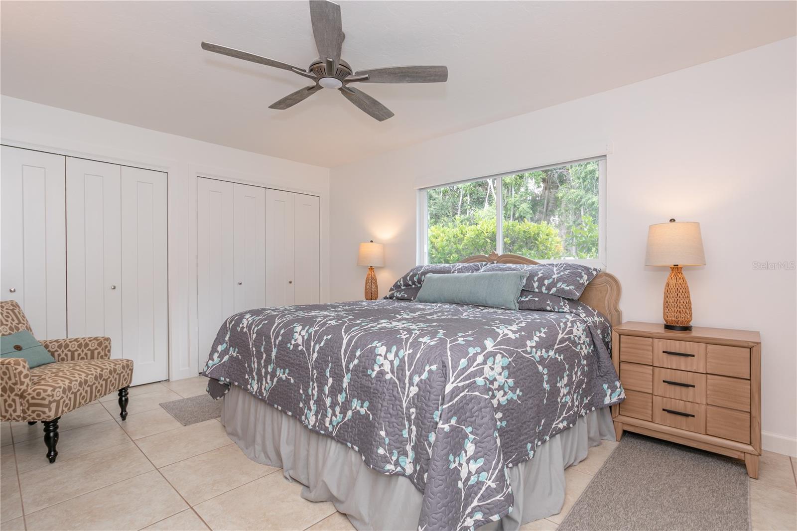 Image 20 of 62 For 214 Fair Winds Drive 214
