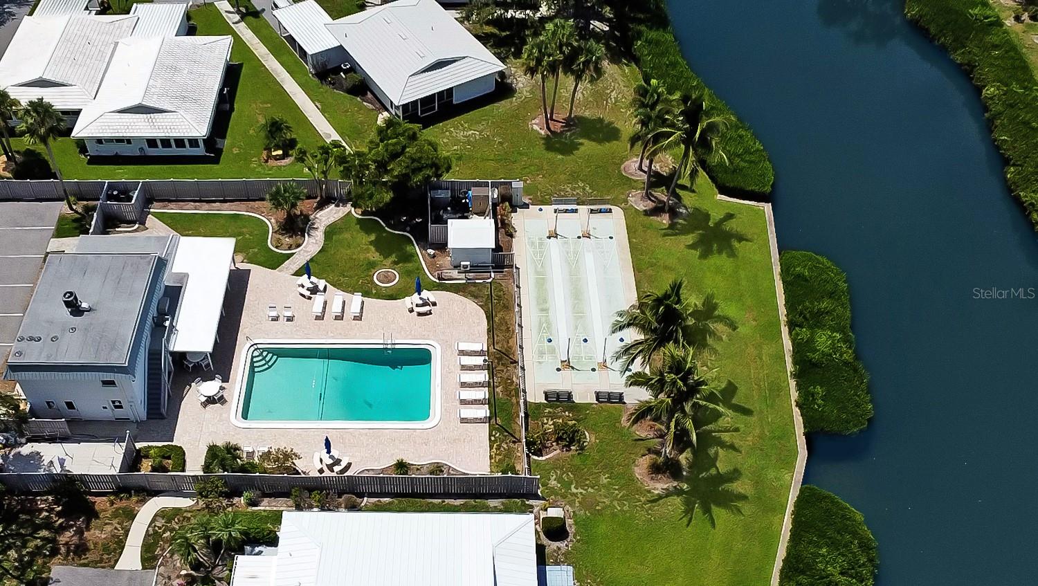 Image 40 of 62 For 214 Fair Winds Drive 214