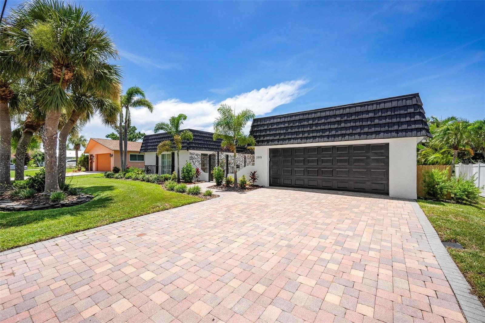 Image 10 of 79 For 599 Flamingo Drive