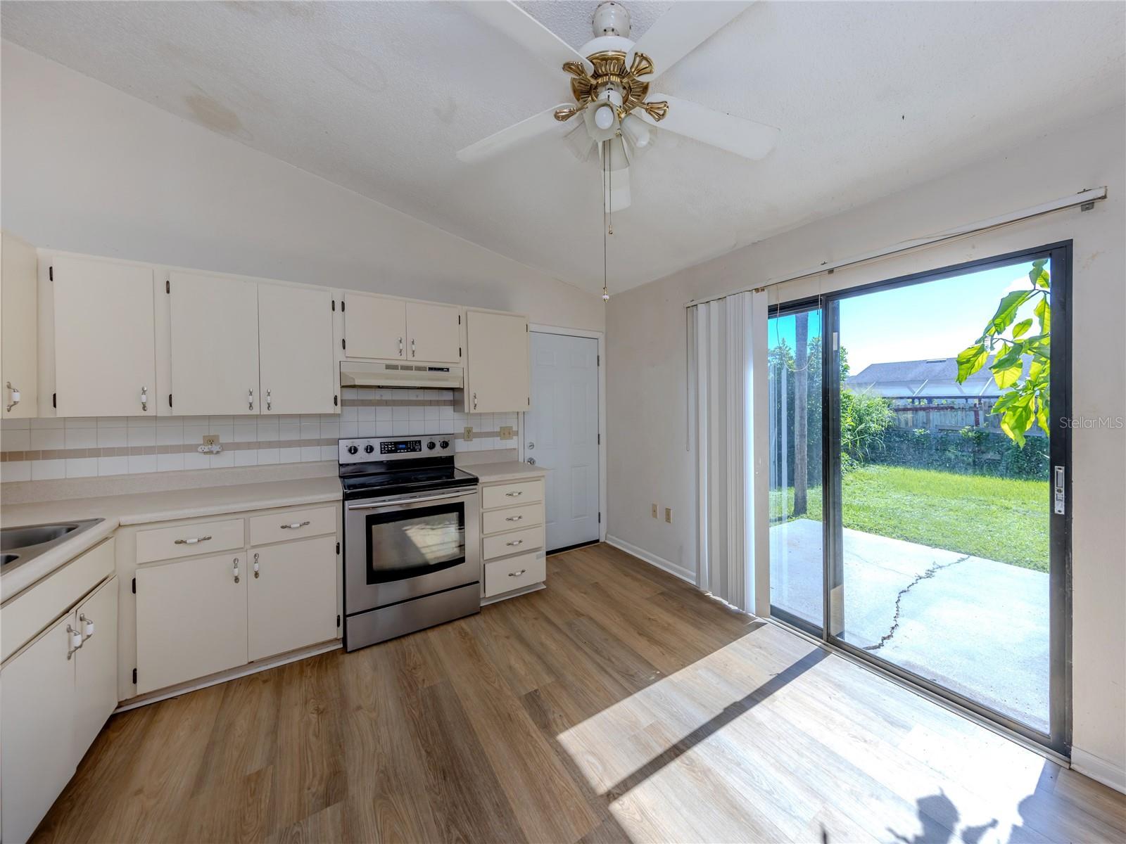 Image 11 of 28 For 8711 Vamo Road