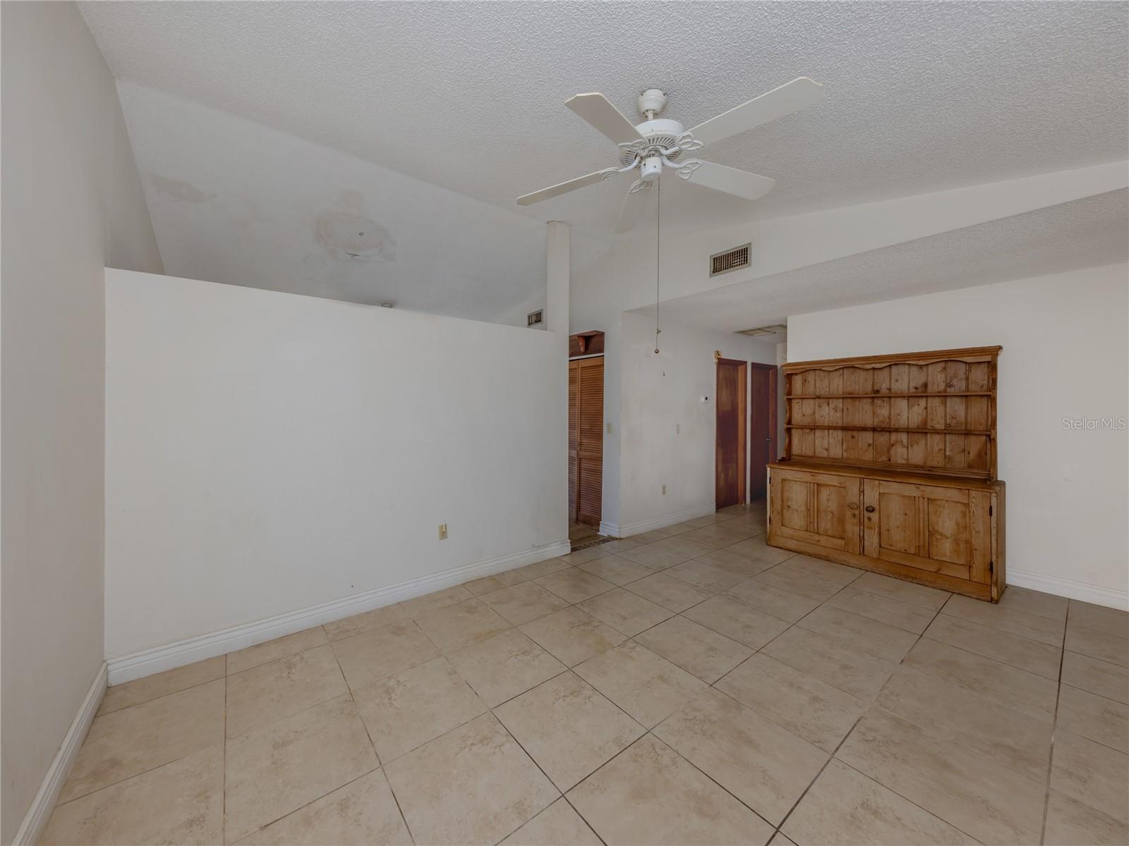 Image 4 of 28 For 8711 Vamo Road