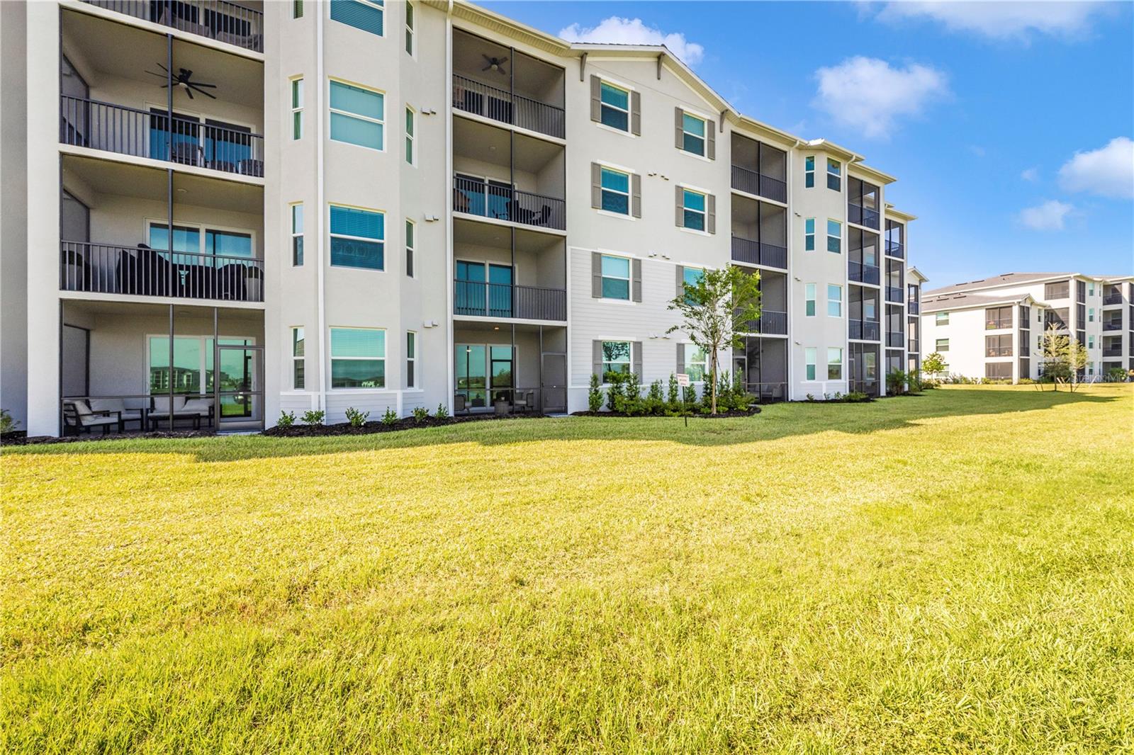 Image 38 of 100 For 12140 Wellen Golf Street 401