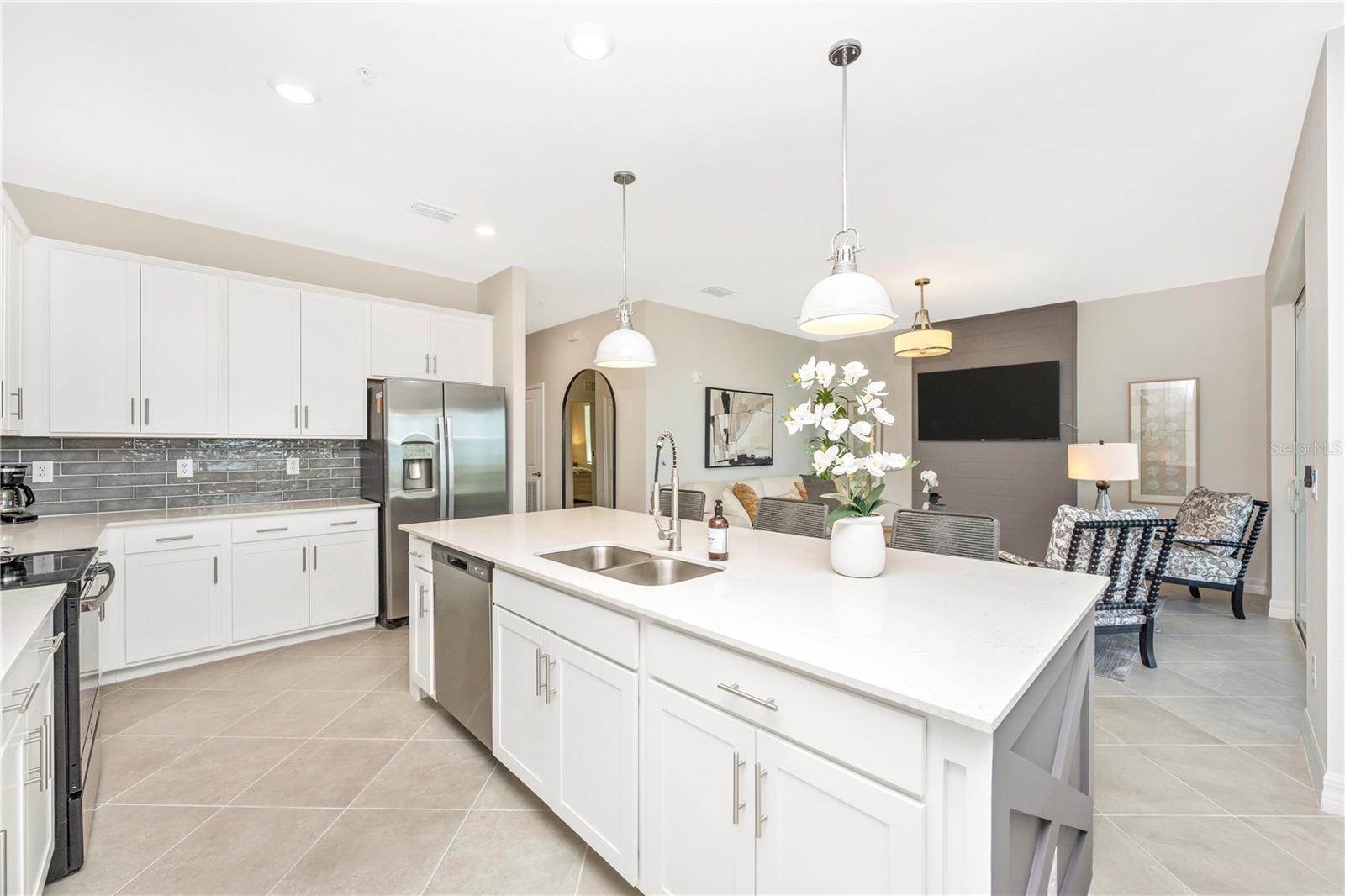 Image 6 of 100 For 12140 Wellen Golf Street 401