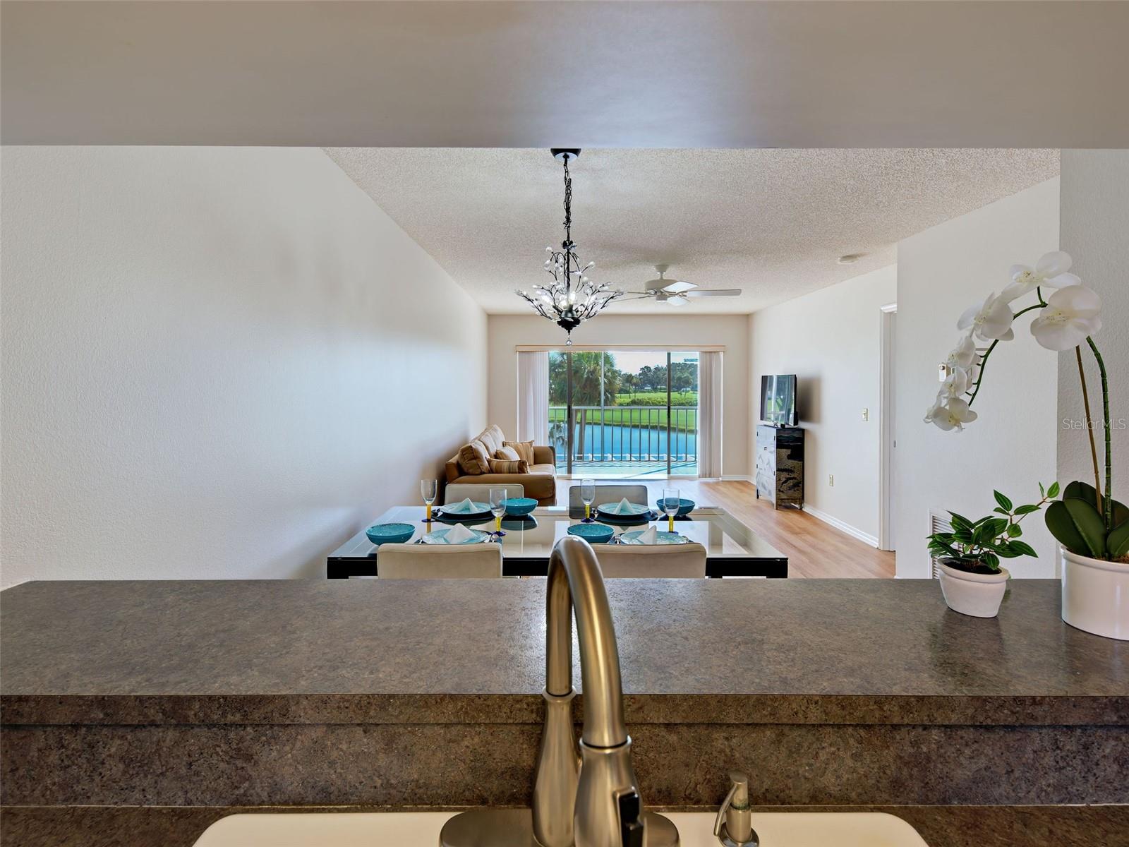 Image 11 of 54 For 406 Cerromar Circle N 222