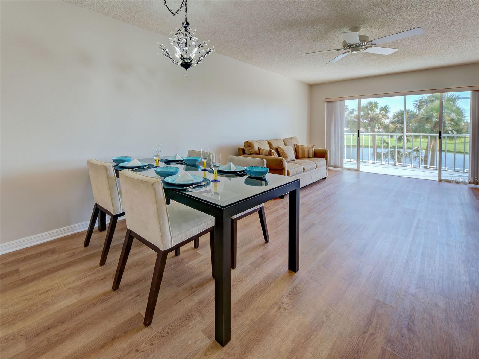 Image 20 of 54 For 406 Cerromar Circle N 222