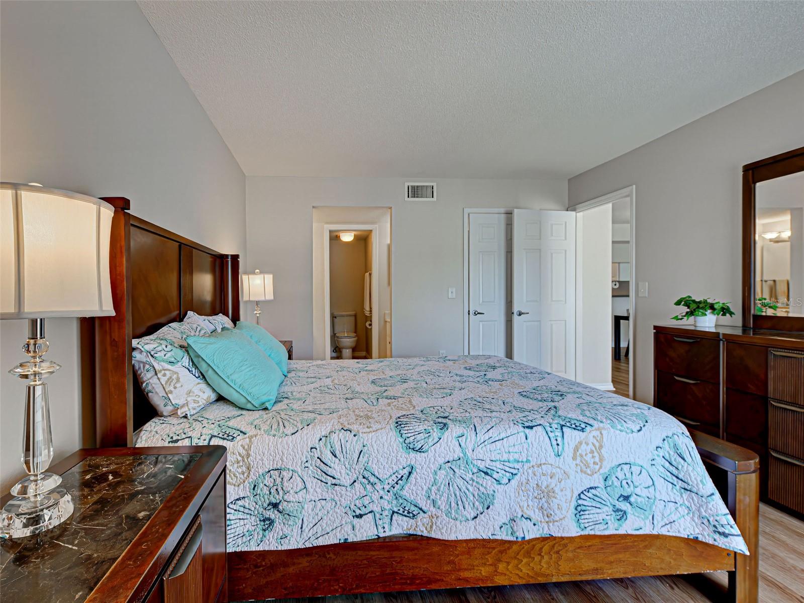 Image 30 of 54 For 406 Cerromar Circle N 222