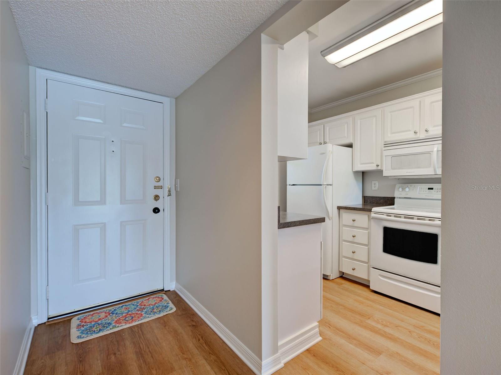 Image 5 of 54 For 406 Cerromar Circle N 222