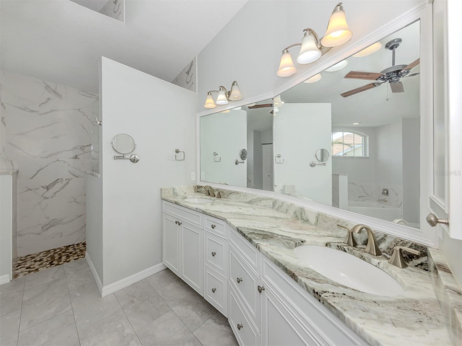 Image 17 of 50 For 2226 Village Circle