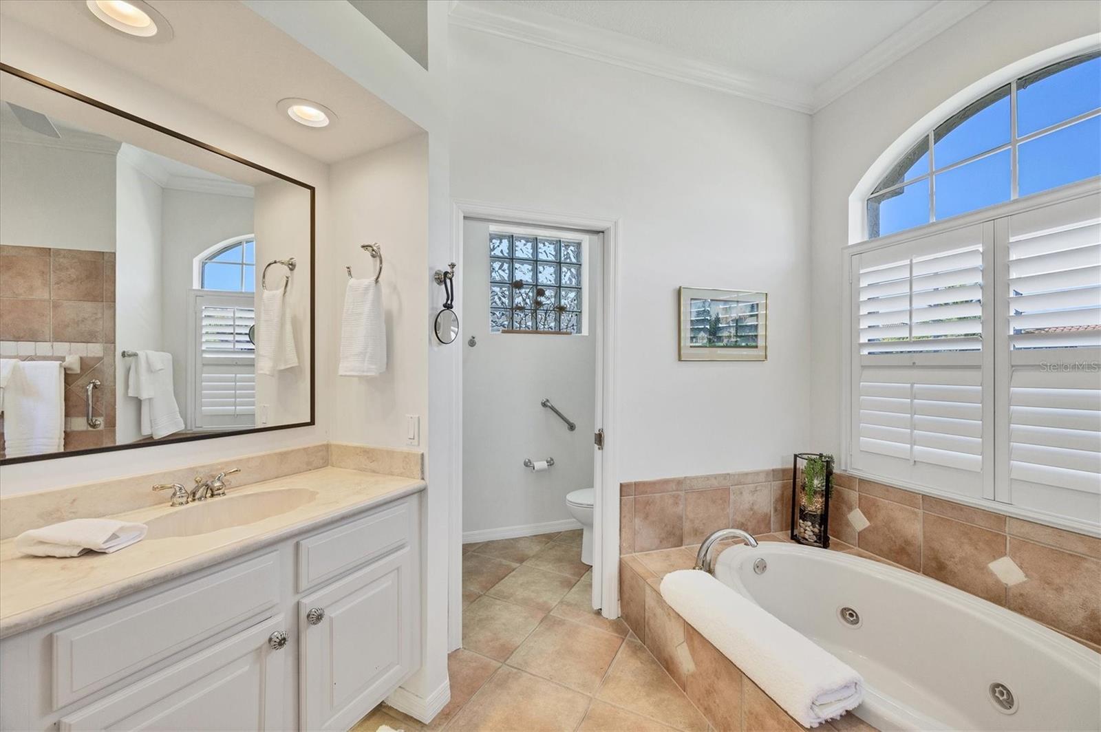 Image 21 of 88 For 5338 Pine Shadow Lane