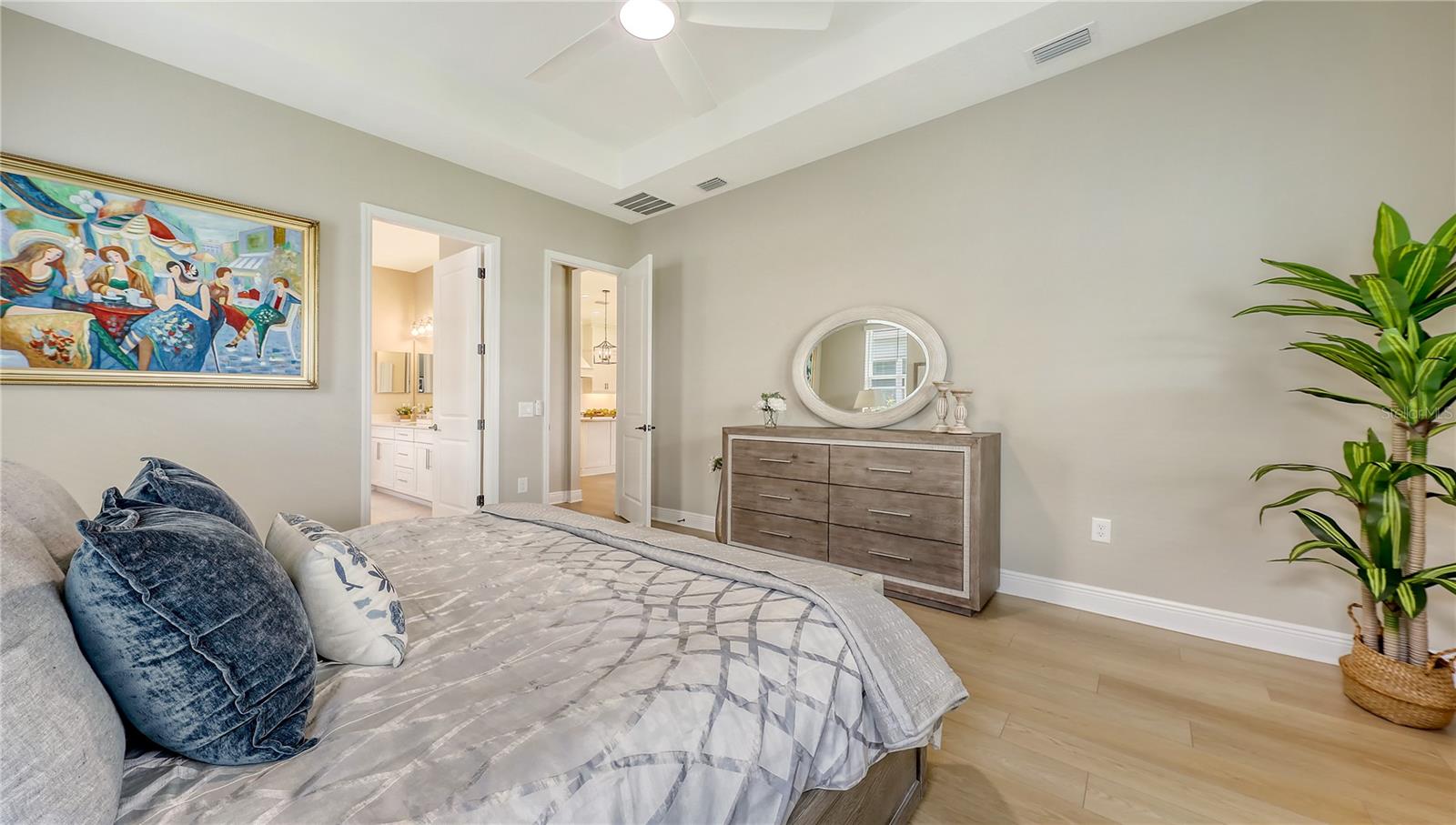 Image 19 of 47 For 12448 Meribel Street