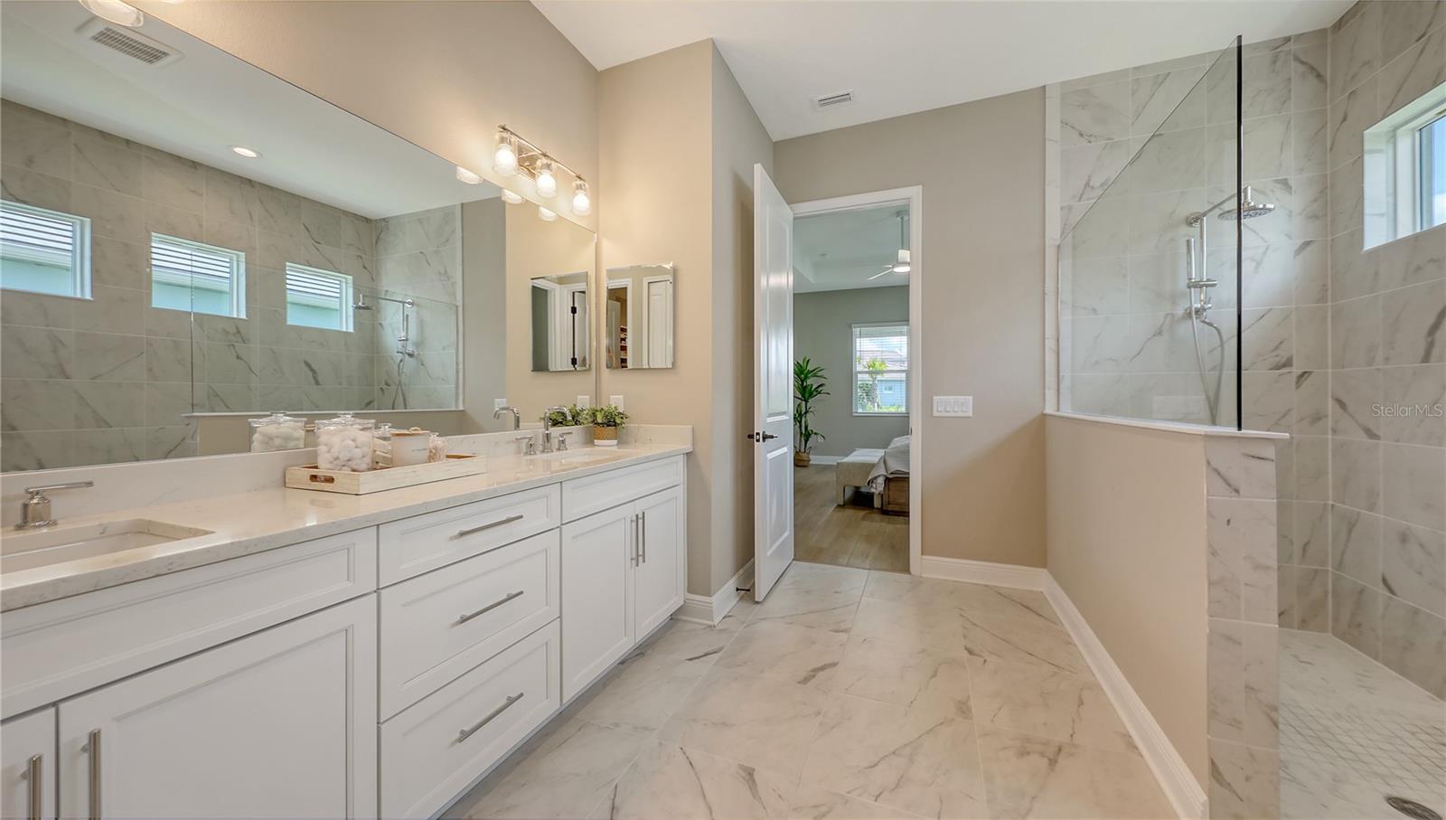 Image 20 of 47 For 12448 Meribel Street