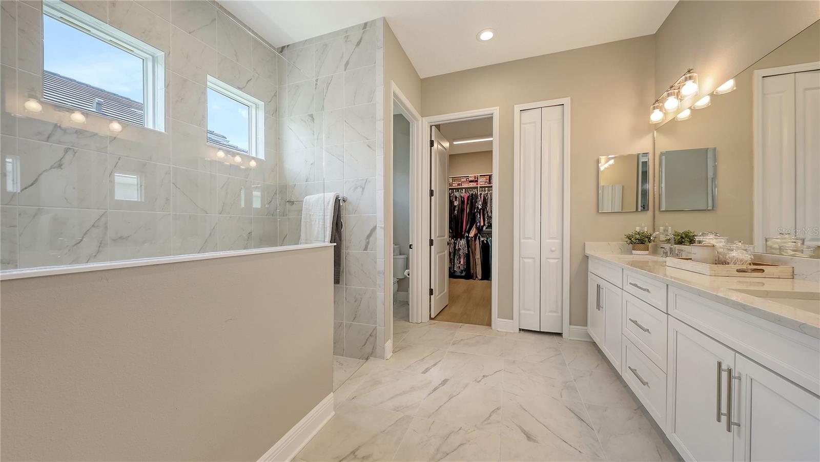 Image 21 of 47 For 12448 Meribel Street