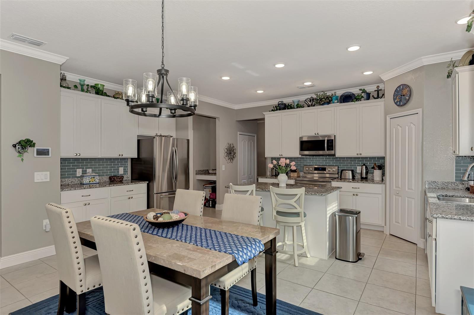 Image 16 of 46 For 15240 Mille Fiore Boulevard