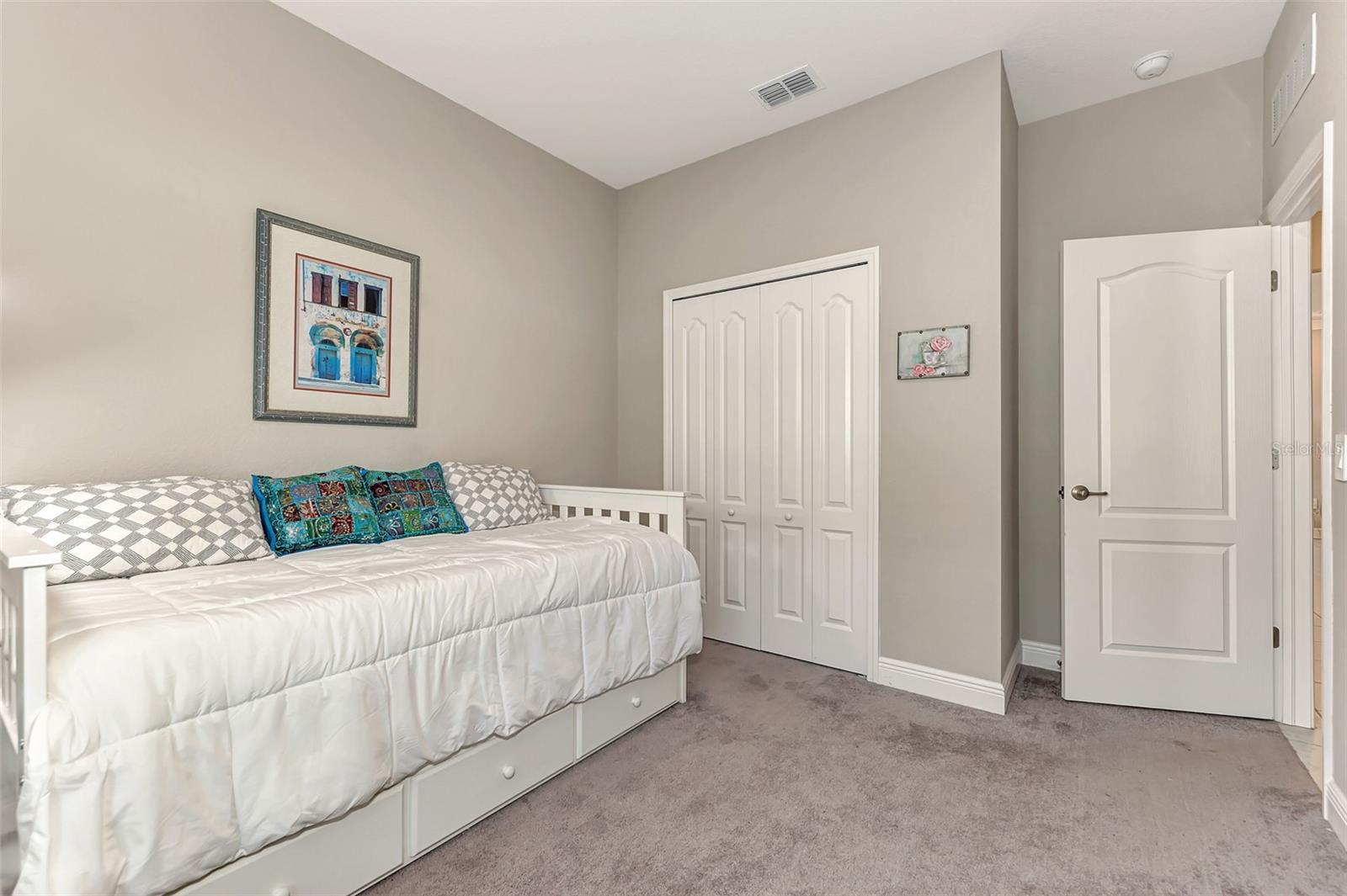 Image 30 of 46 For 15240 Mille Fiore Boulevard