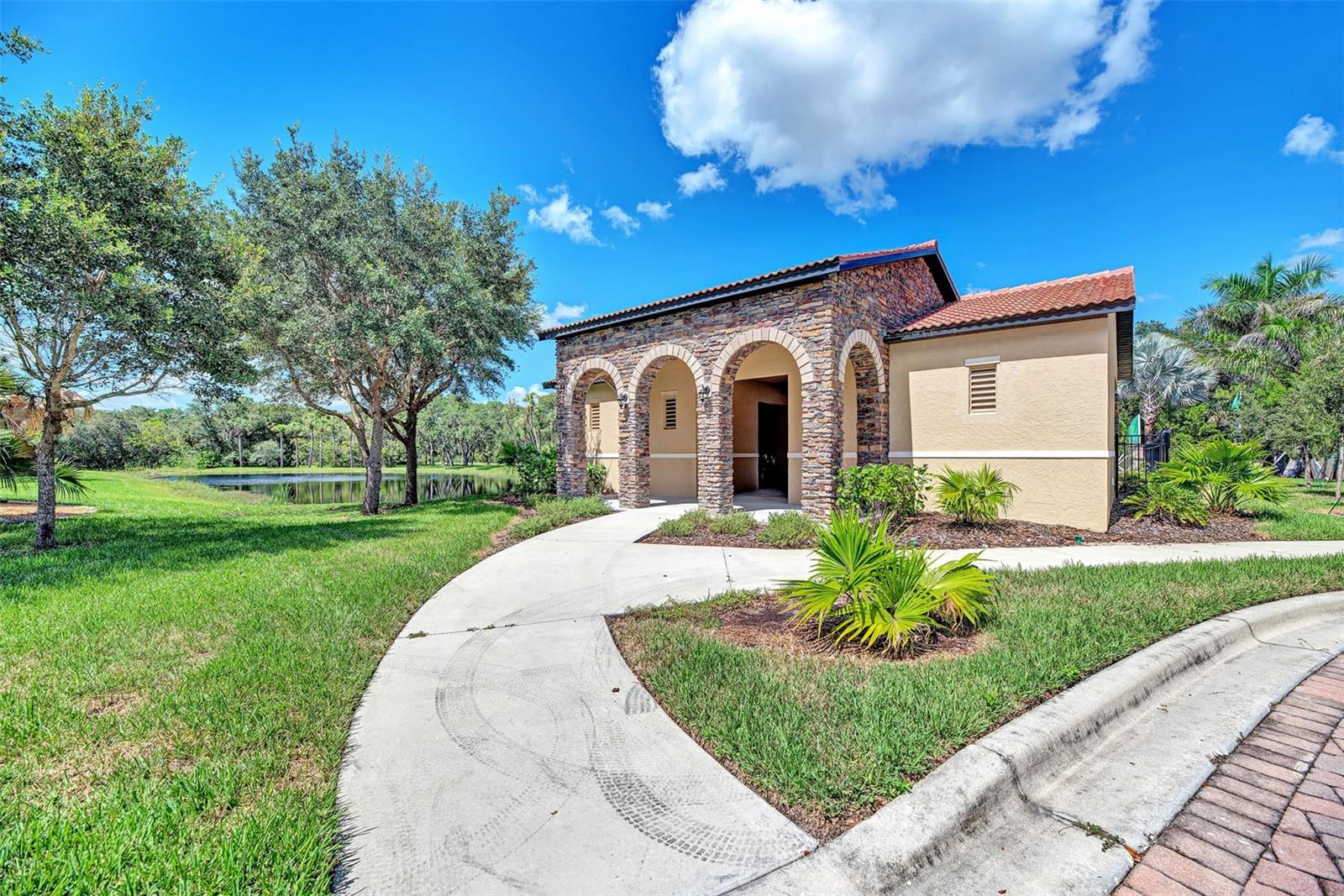 Image 42 of 46 For 15240 Mille Fiore Boulevard