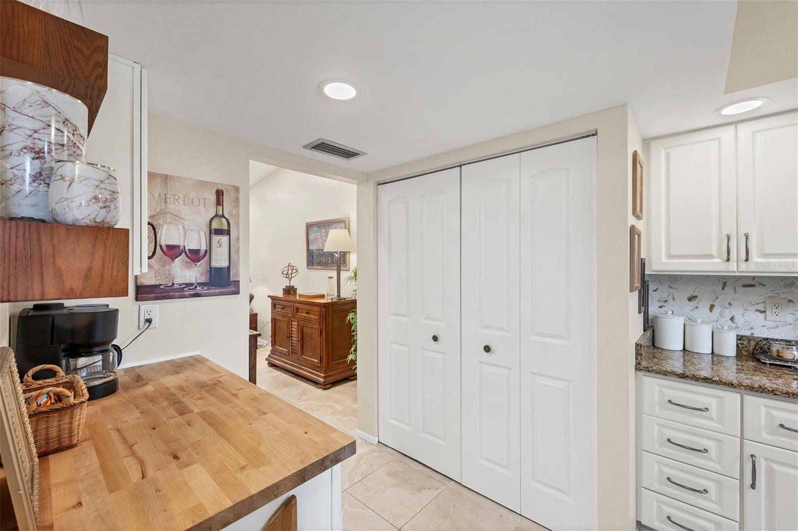 Image 19 of 47 For 1231 56th Street W 1231