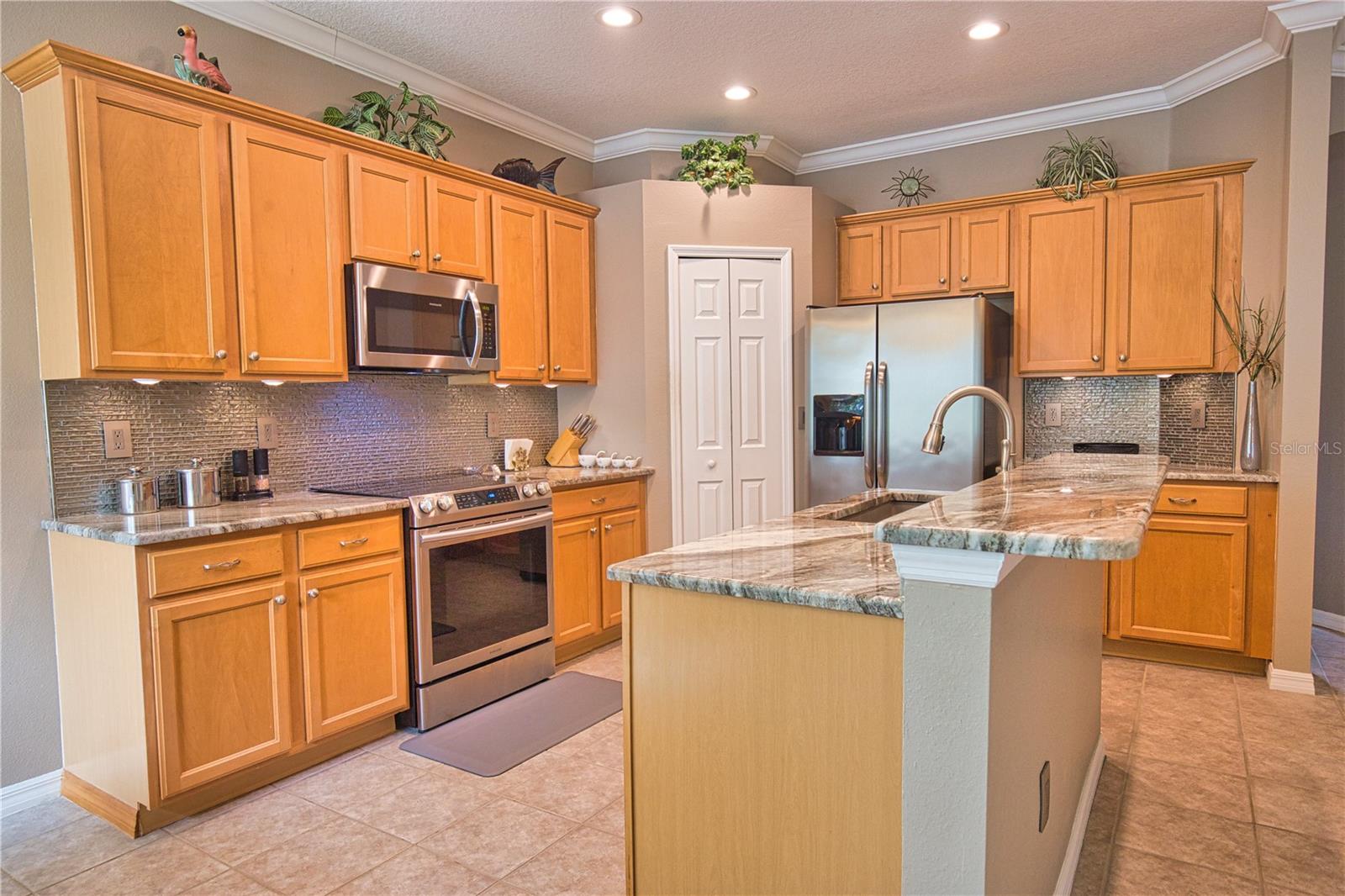 Image 20 of 75 For 5288 Layton Drive