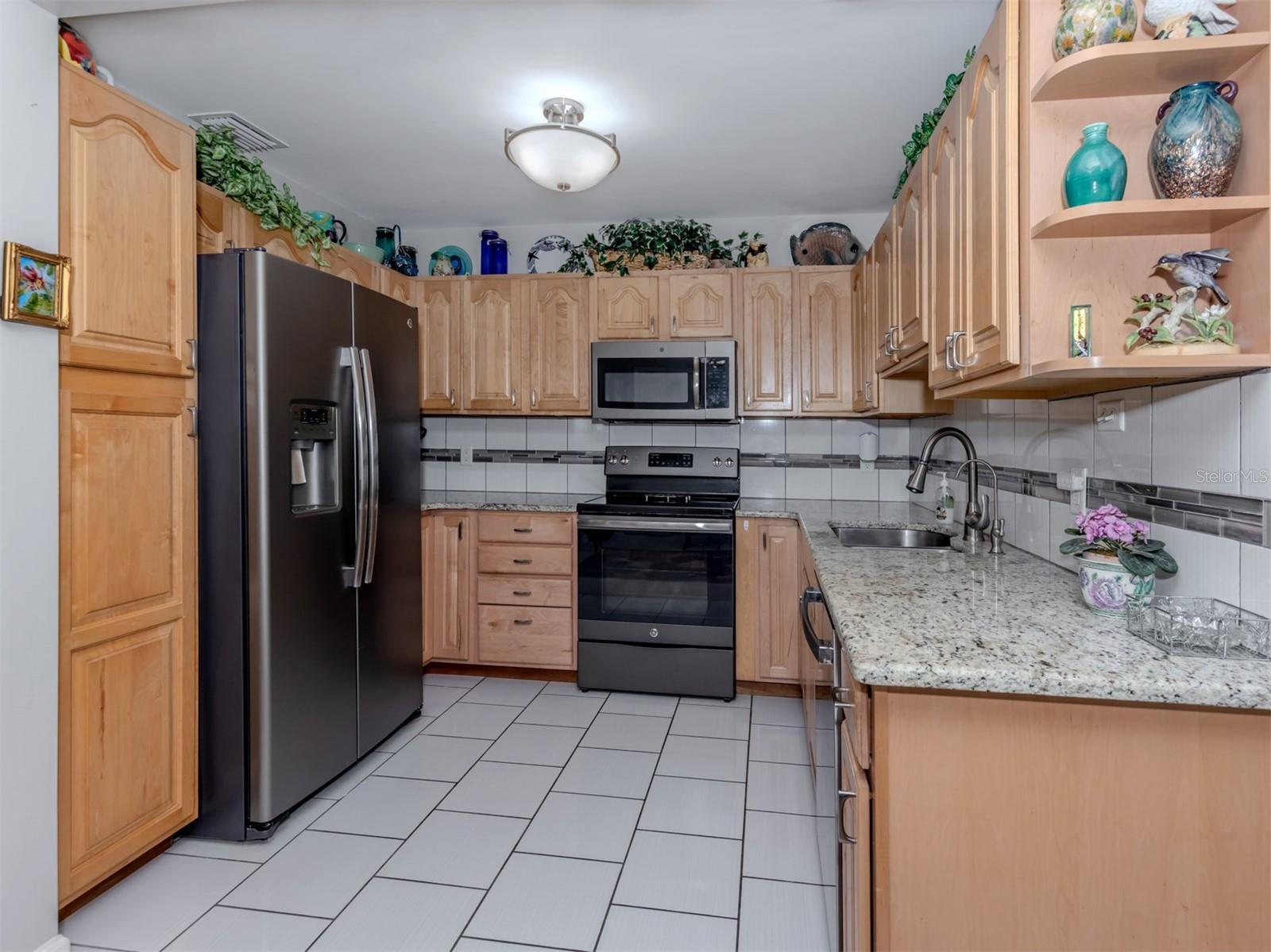 Image 13 of 56 For 1779 Valencia Drive