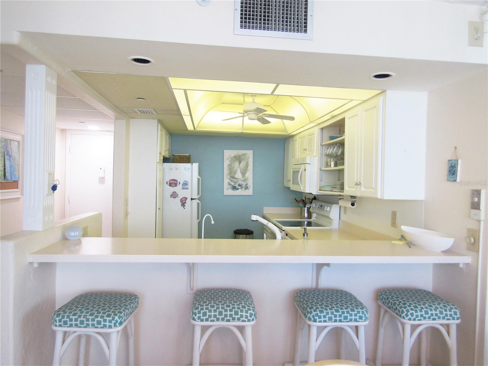 Image 2 of 18 For 627 Alhambra Road 803