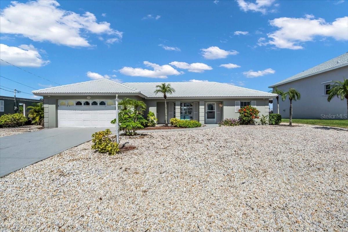 Details for 3816 Royal Palm Drive, BRADENTON, FL 34210