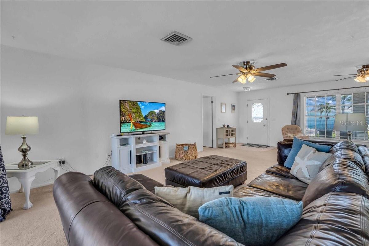 Image 15 of 50 For 3816 Royal Palm Drive