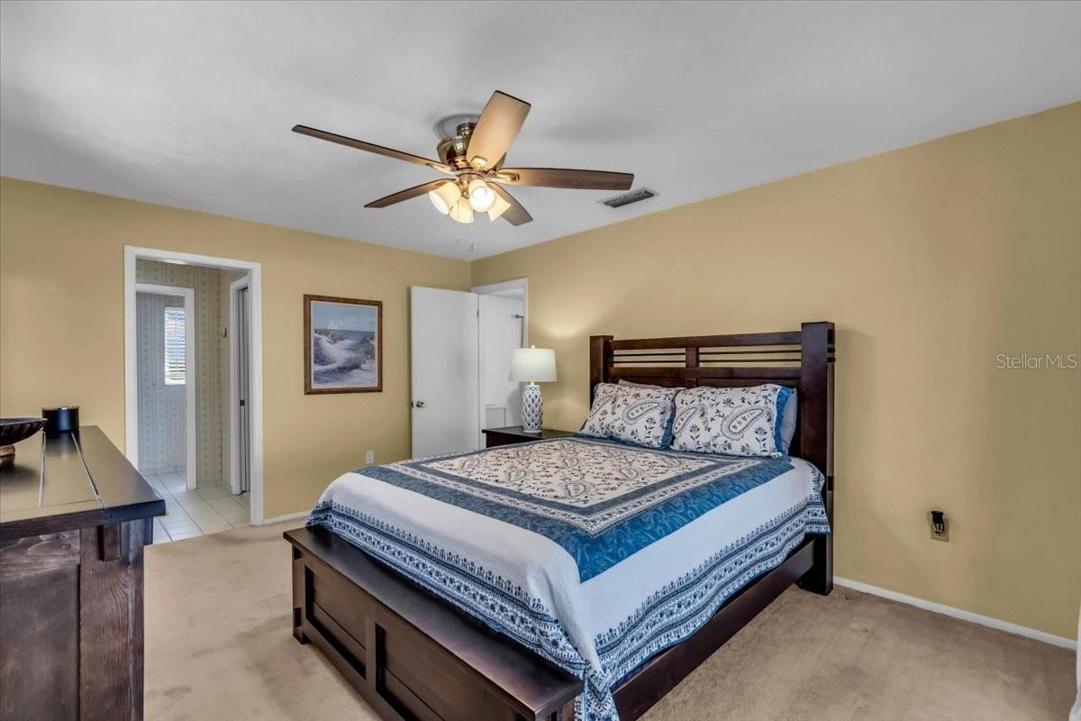 Image 18 of 50 For 3816 Royal Palm Drive