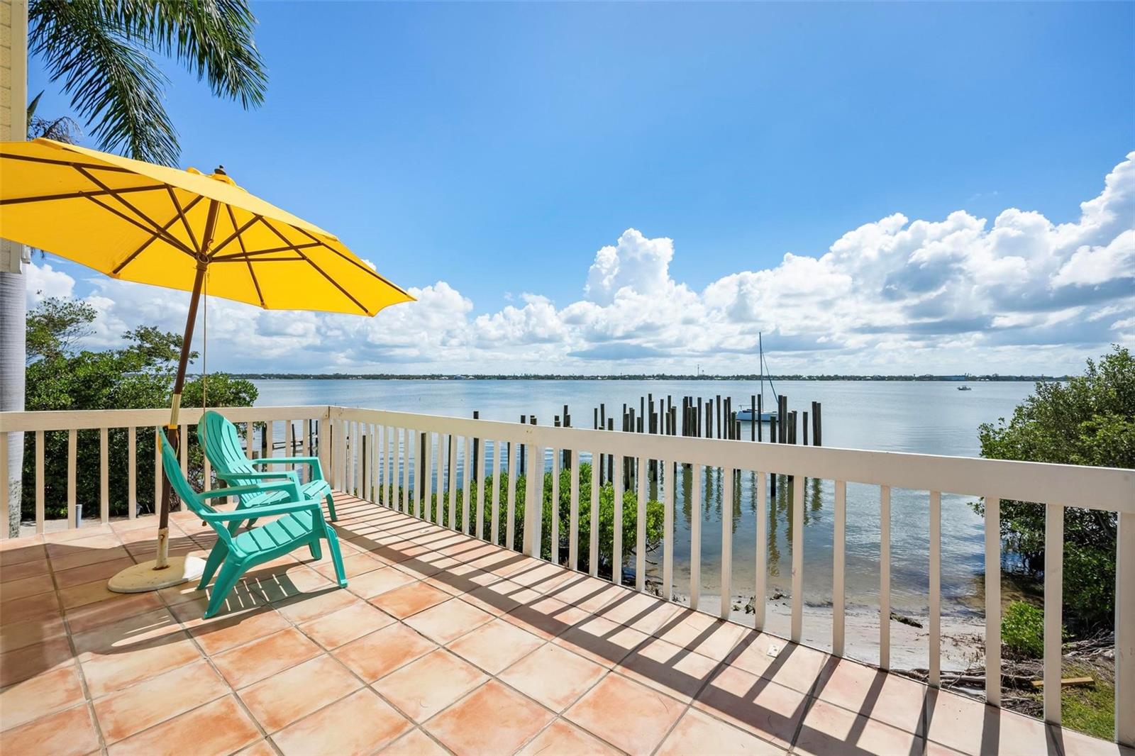 Image 32 of 47 For 6005 Beach Road 19