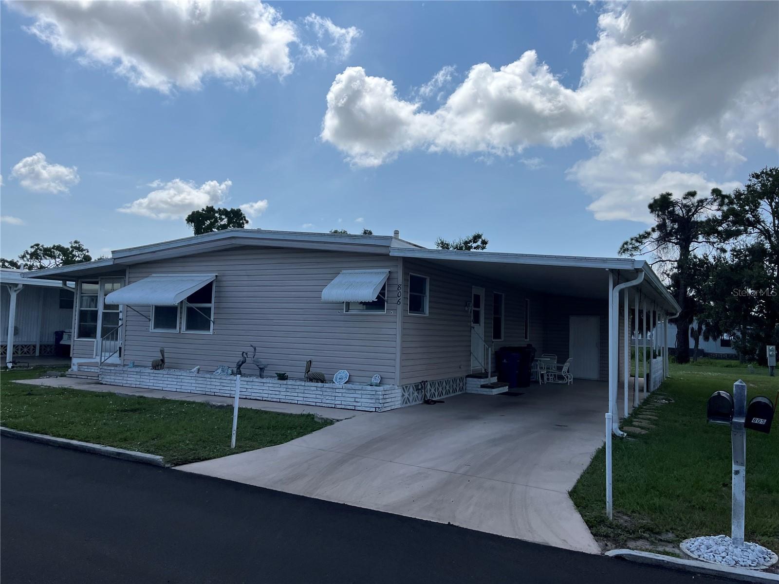 Details for 806 Jolanda Circle, VENICE, FL 34285
