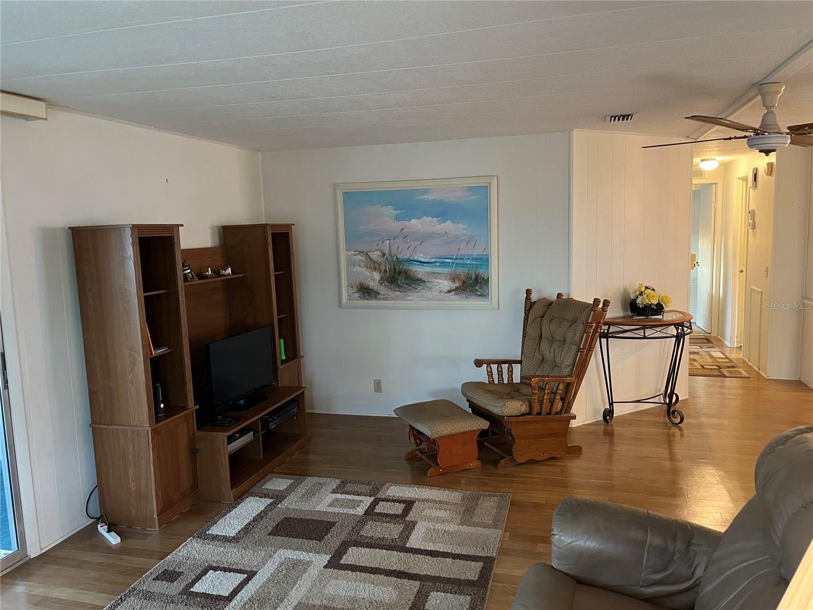 Image 14 of 44 For 806 Jolanda Circle