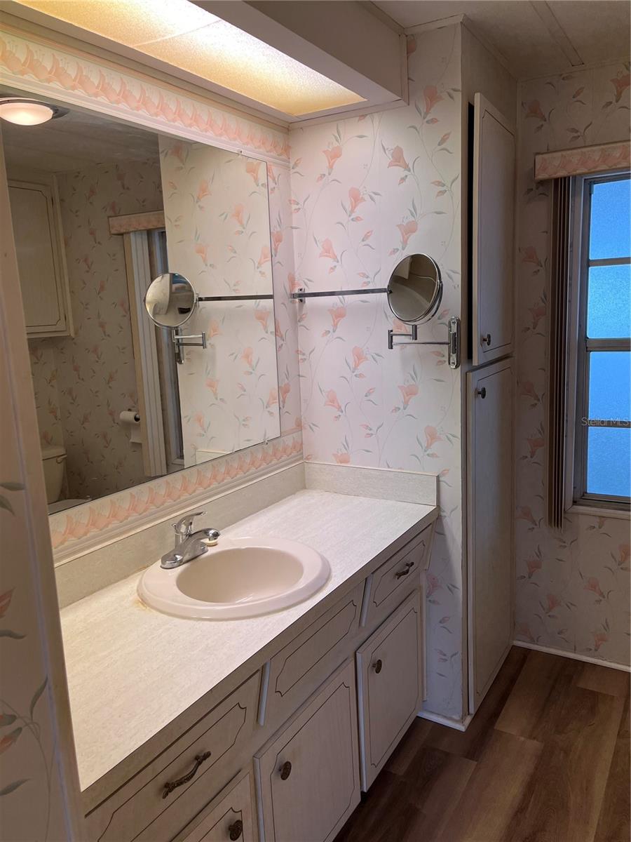 Image 30 of 44 For 806 Jolanda Circle