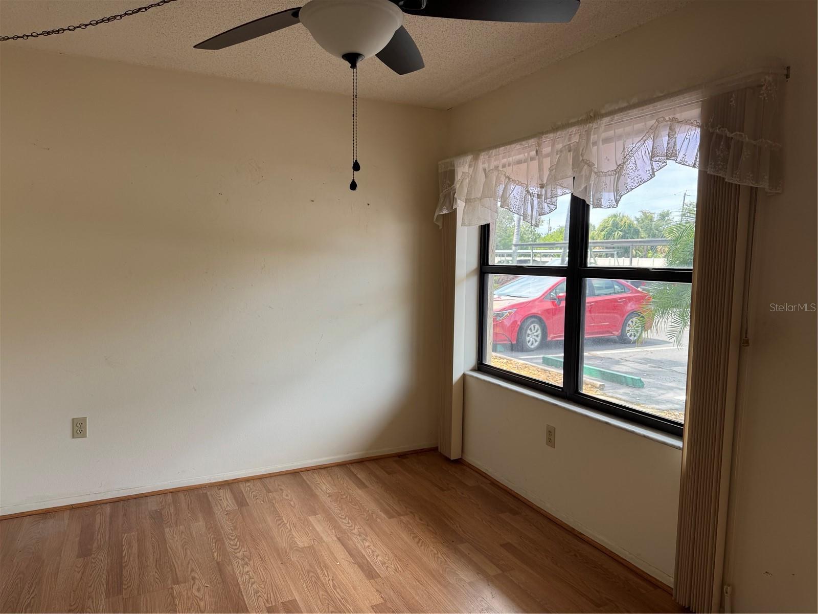 Image 13 of 13 For 625 30th Avenue W G110