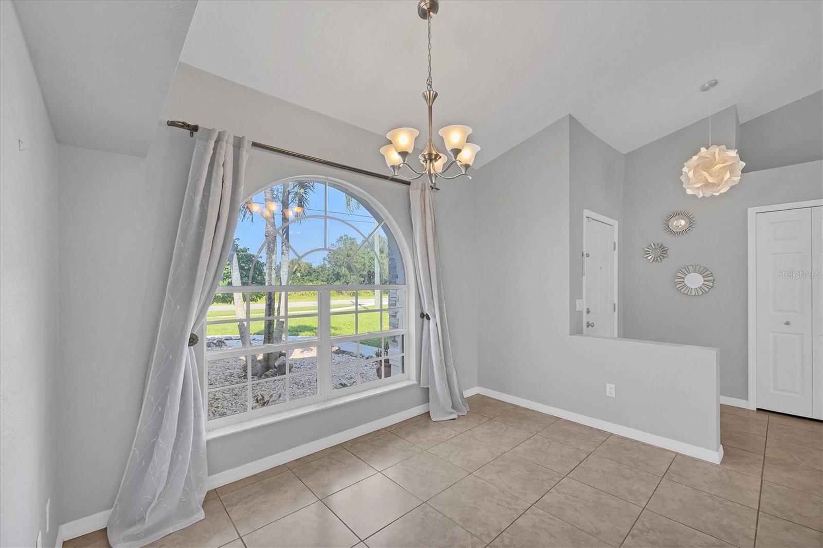 Image 11 of 50 For 1550 Biscayne Drive