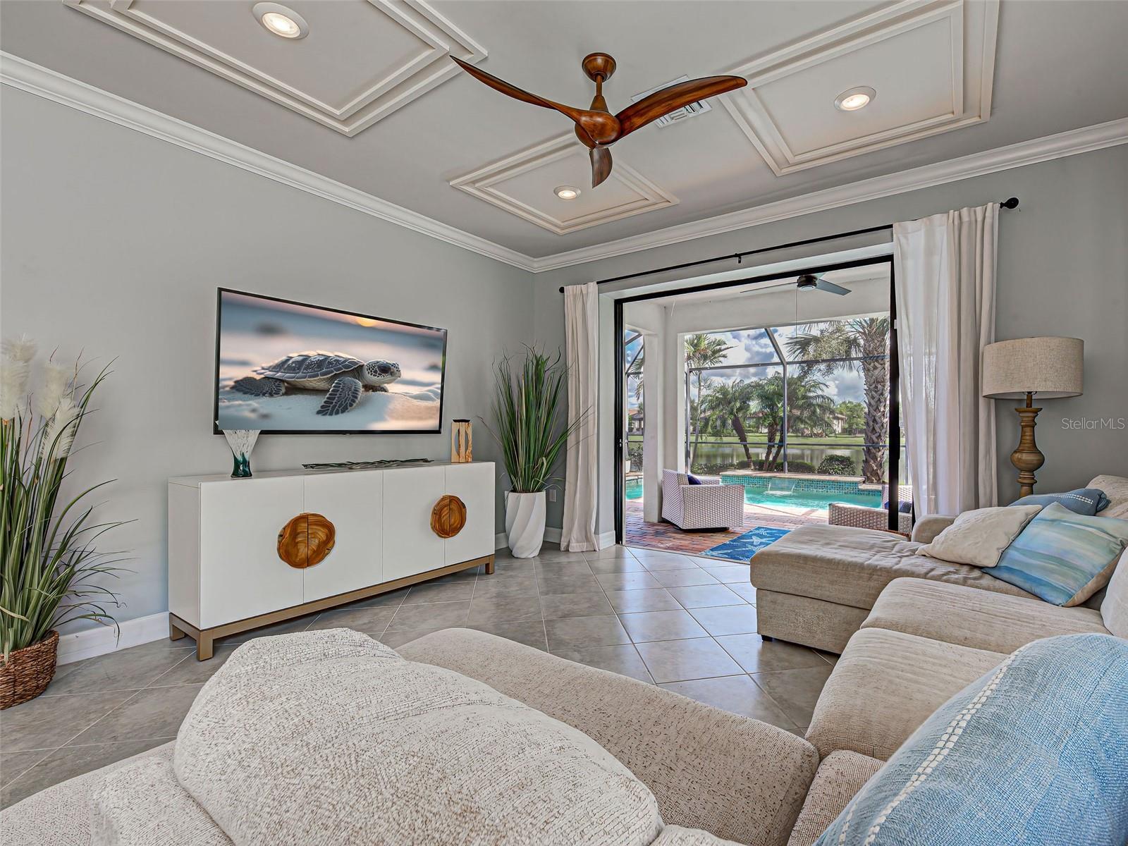 Image 20 of 99 For 13836 Campoleone Street
