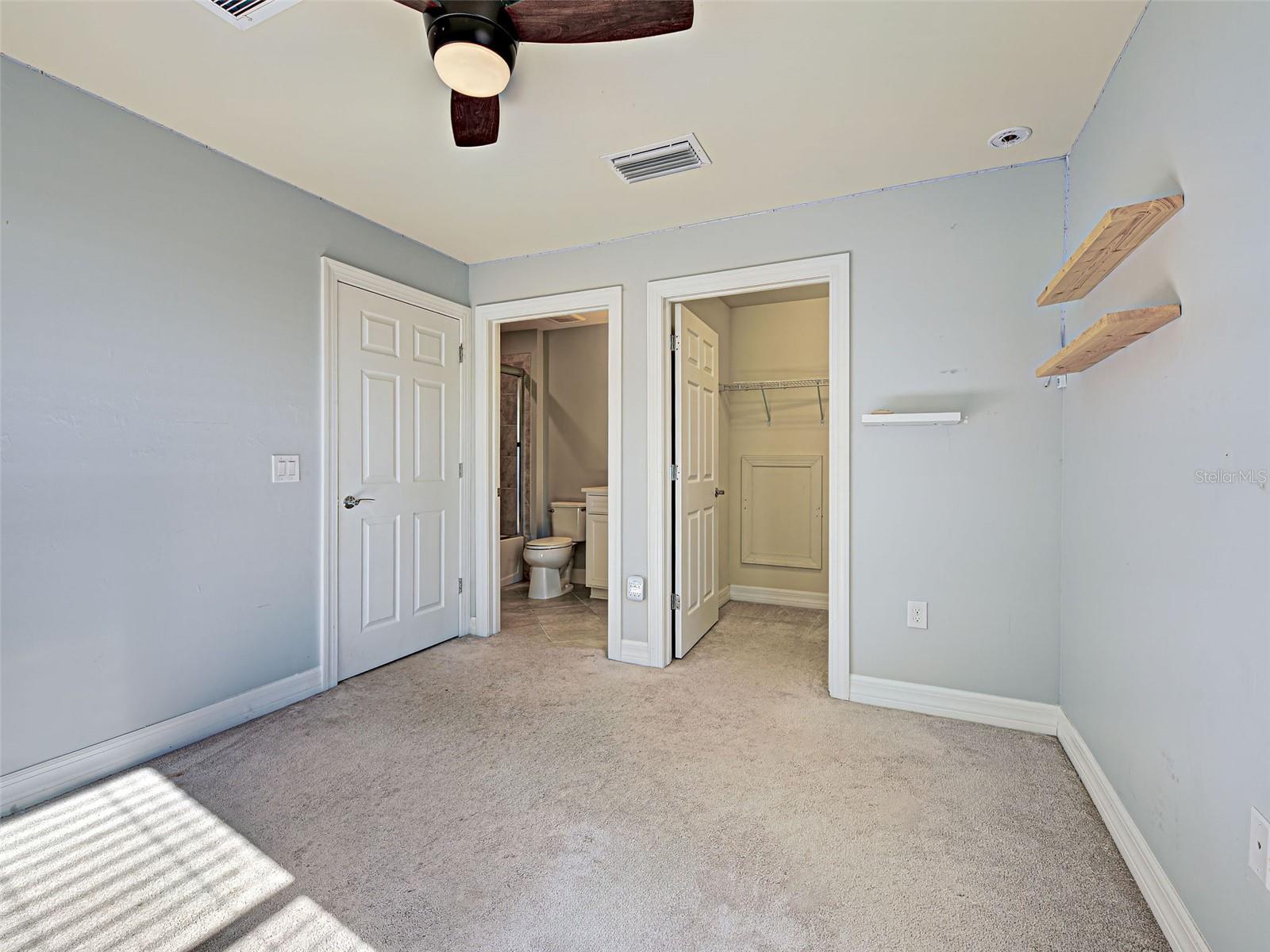 Image 38 of 99 For 13836 Campoleone Street
