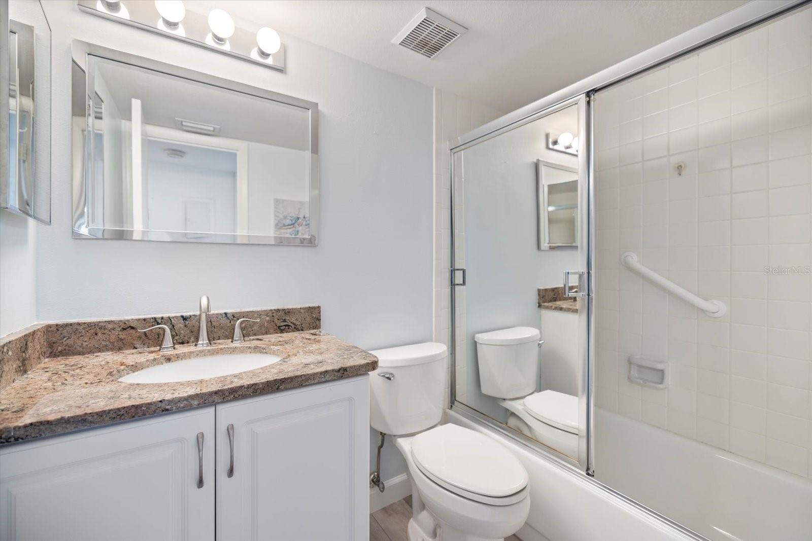 Image 21 of 35 For 832 Bird Bay Way 113