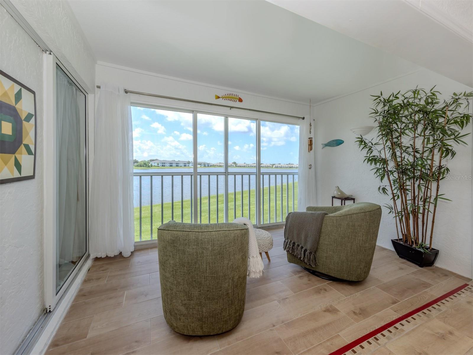 Image 11 of 73 For 26333 Nadir Road 105