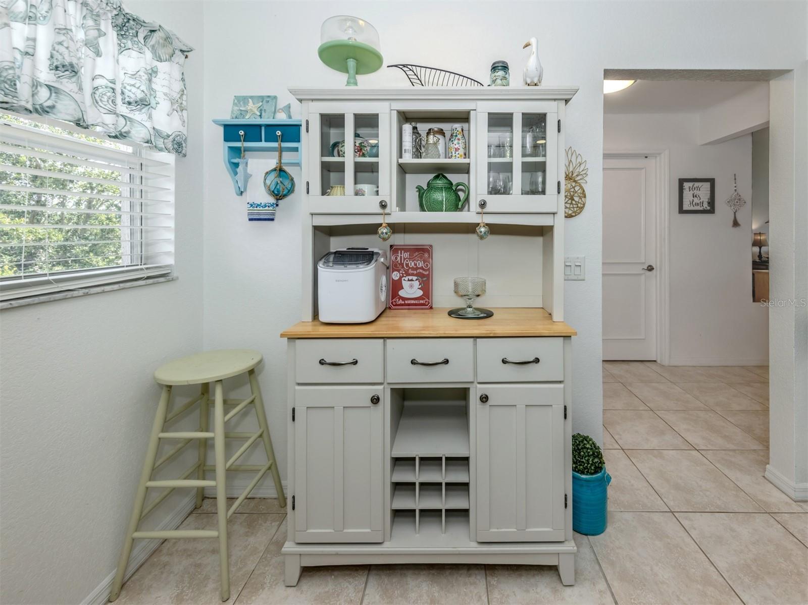 Image 23 of 73 For 26333 Nadir Road 105