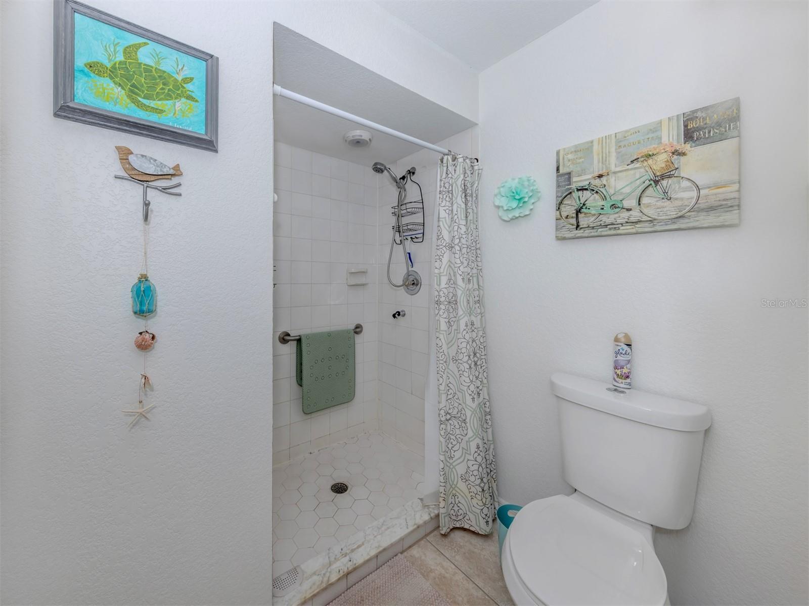 Image 28 of 73 For 26333 Nadir Road 105