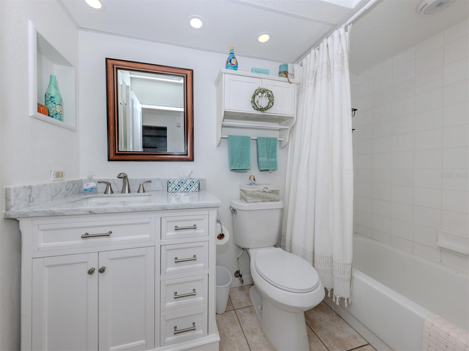 Image 31 of 73 For 26333 Nadir Road 105