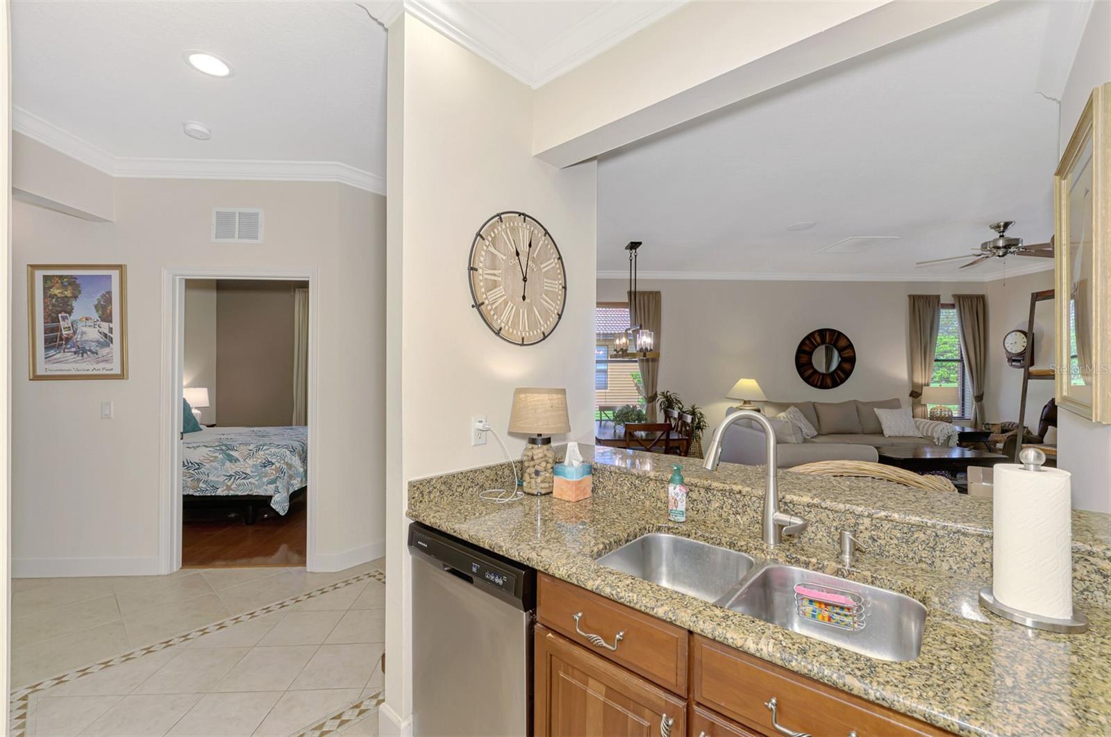 Image 22 of 42 For 1350 Maseno Drive