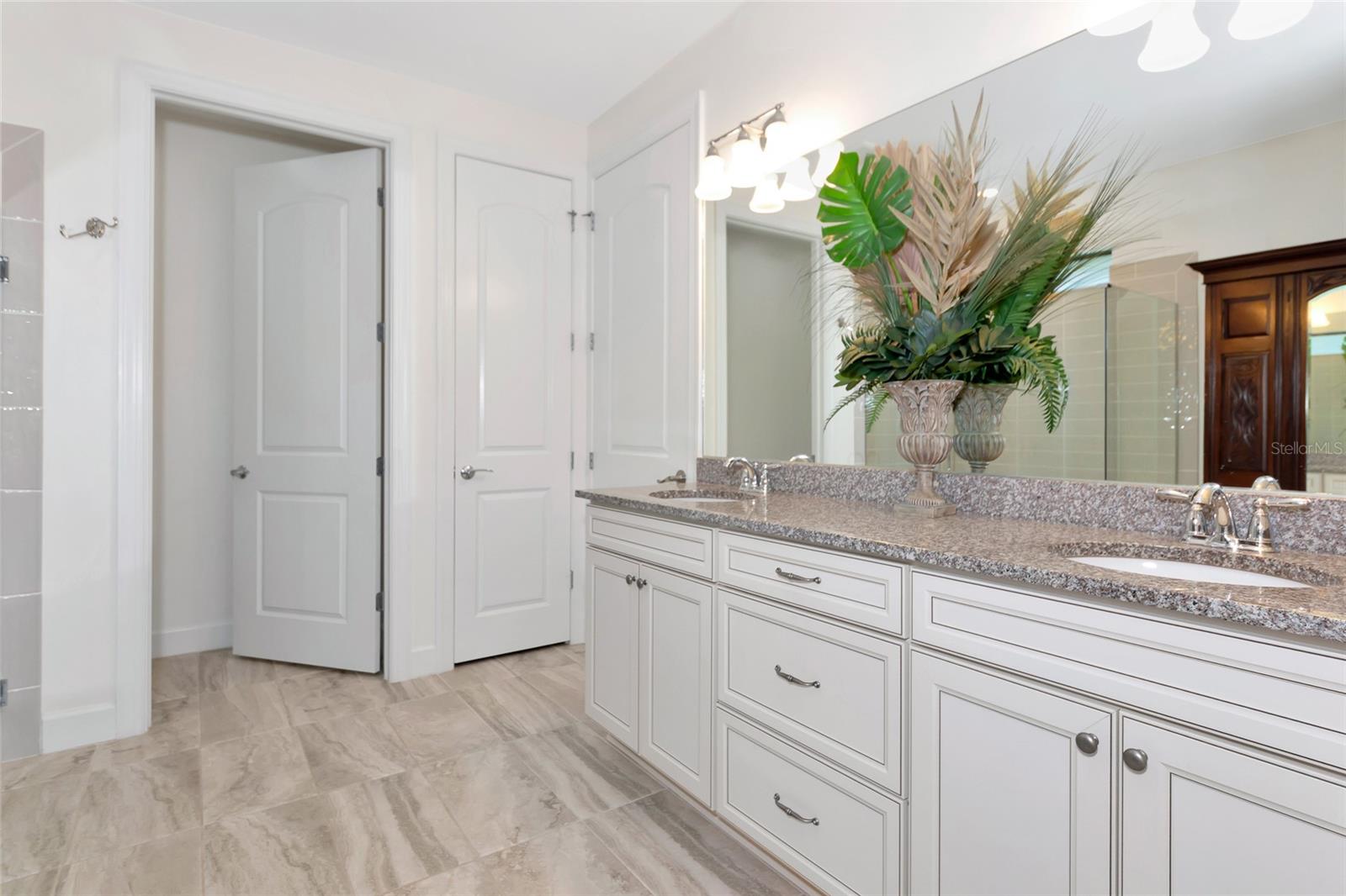 Image 20 of 48 For 7801 Grande Shores Drive