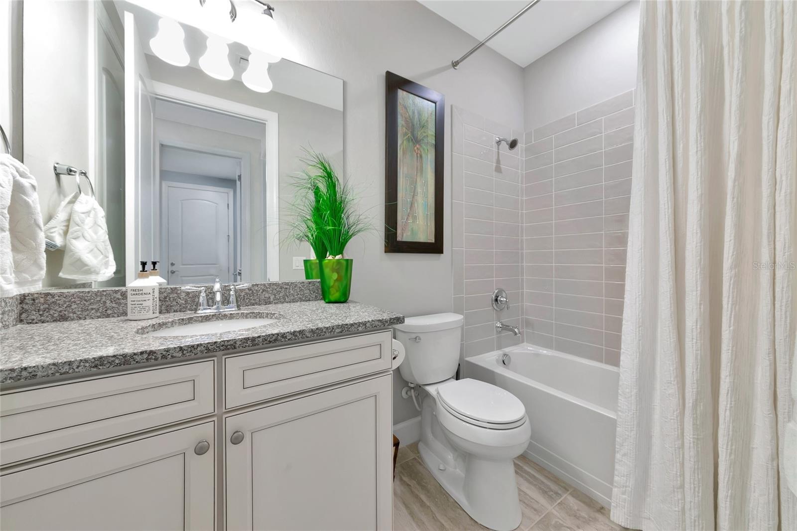Image 30 of 48 For 7801 Grande Shores Drive