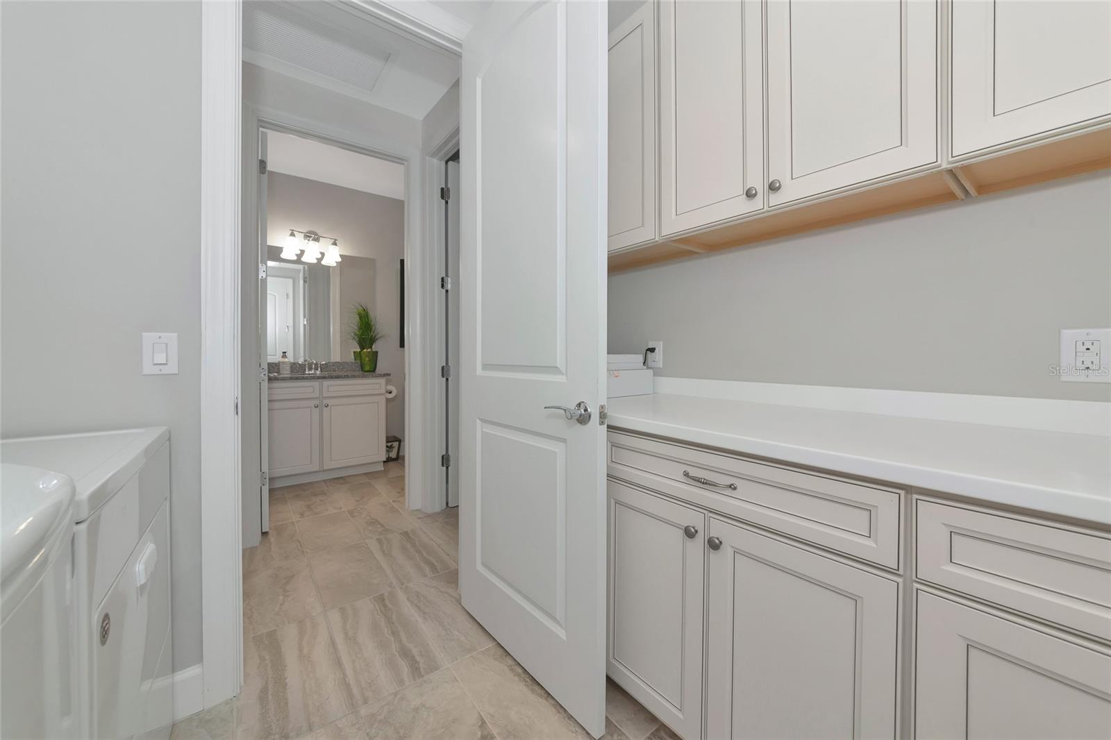 Image 34 of 48 For 7801 Grande Shores Drive