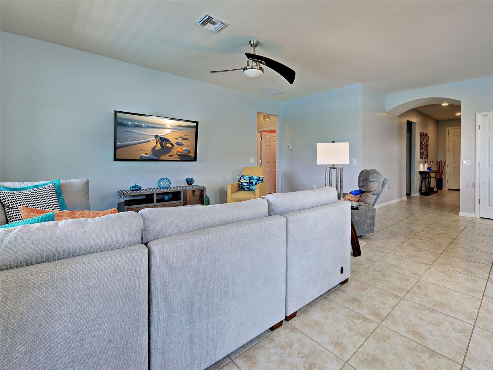 Image 23 of 100 For 13885 Sayda Street