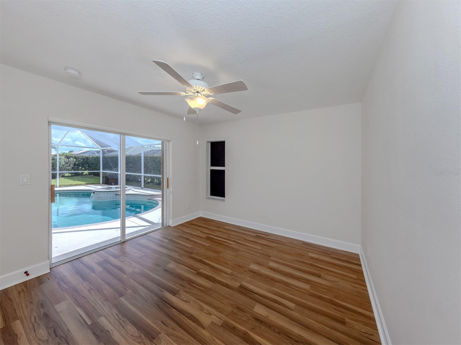 Image 20 of 61 For 208 Greywing Court