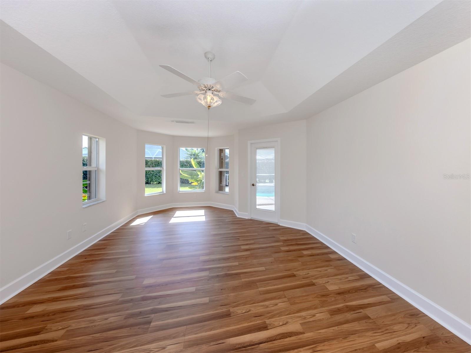 Image 21 of 61 For 208 Greywing Court