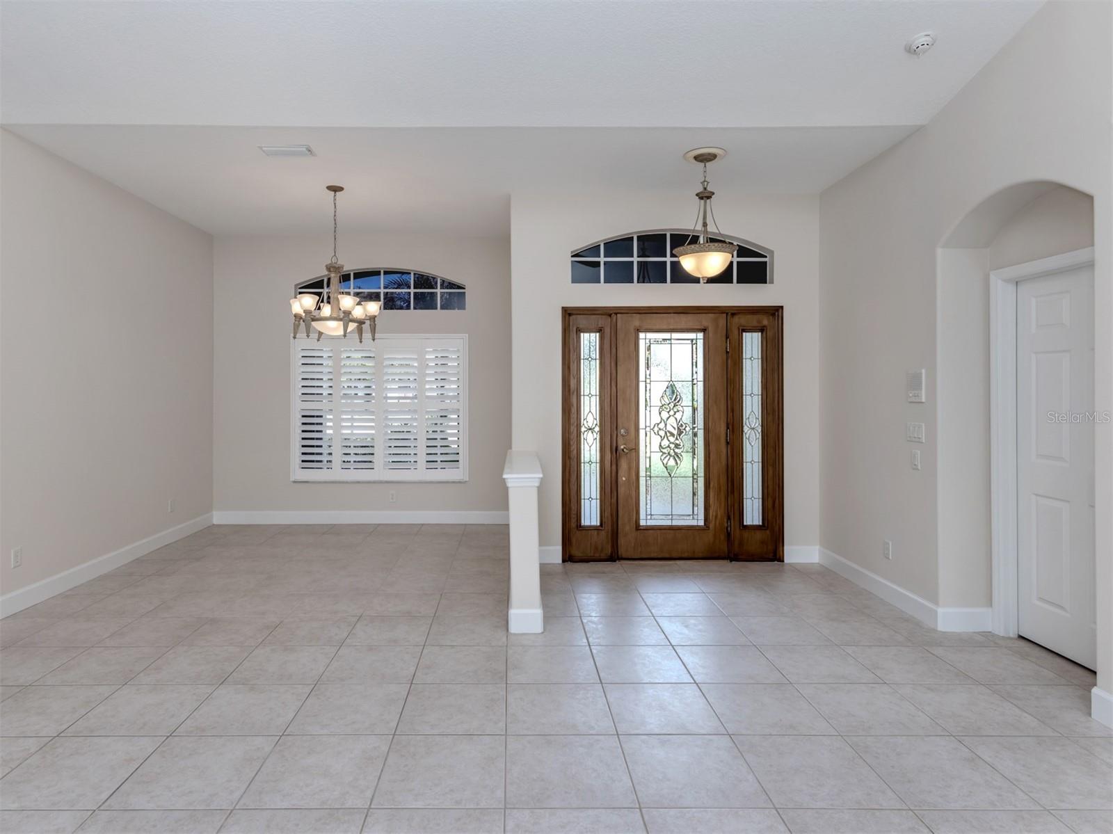 Image 4 of 61 For 208 Greywing Court